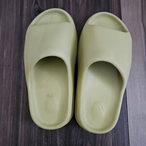 Yeezy Resin Slide SZ 6